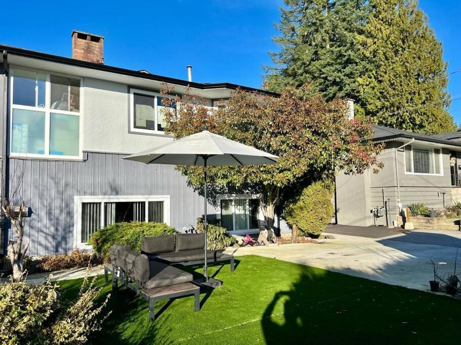 Westview Vacation Rental - Two Br House North Vancouver Exterior foto